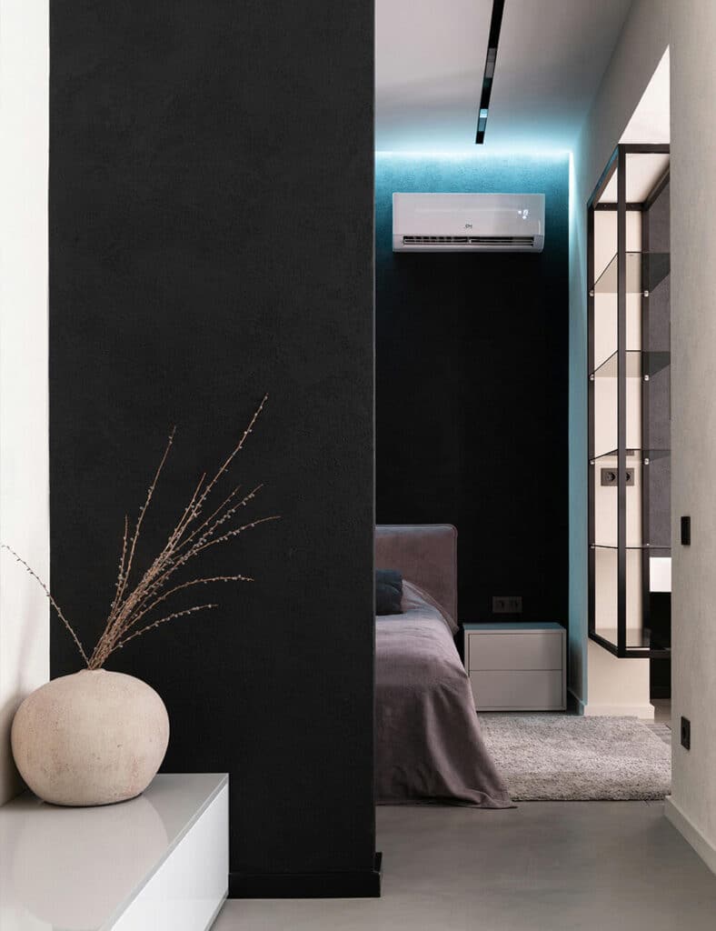 világos hálószoba friss levegővel és természetes fényben